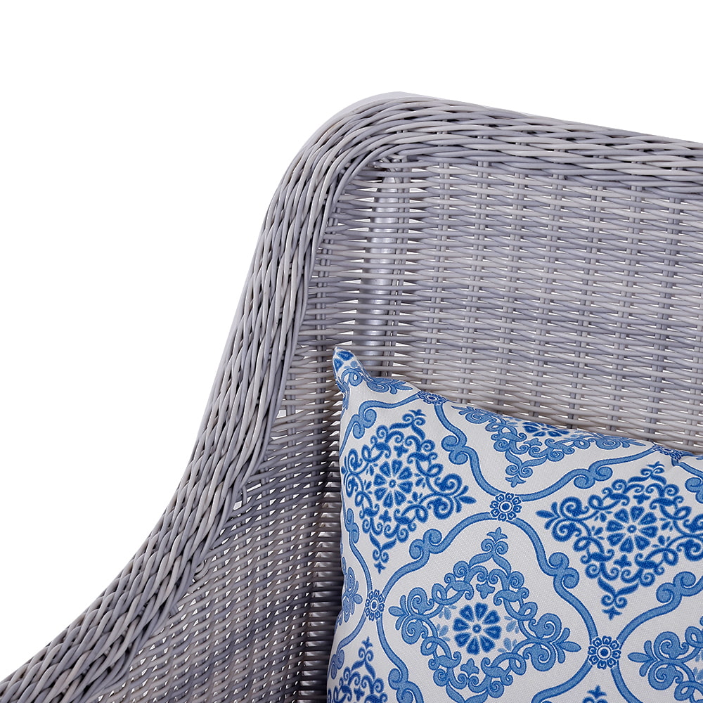  Outdoor Sunroom Villa Living Room Woven Rattan Sofa Chair.