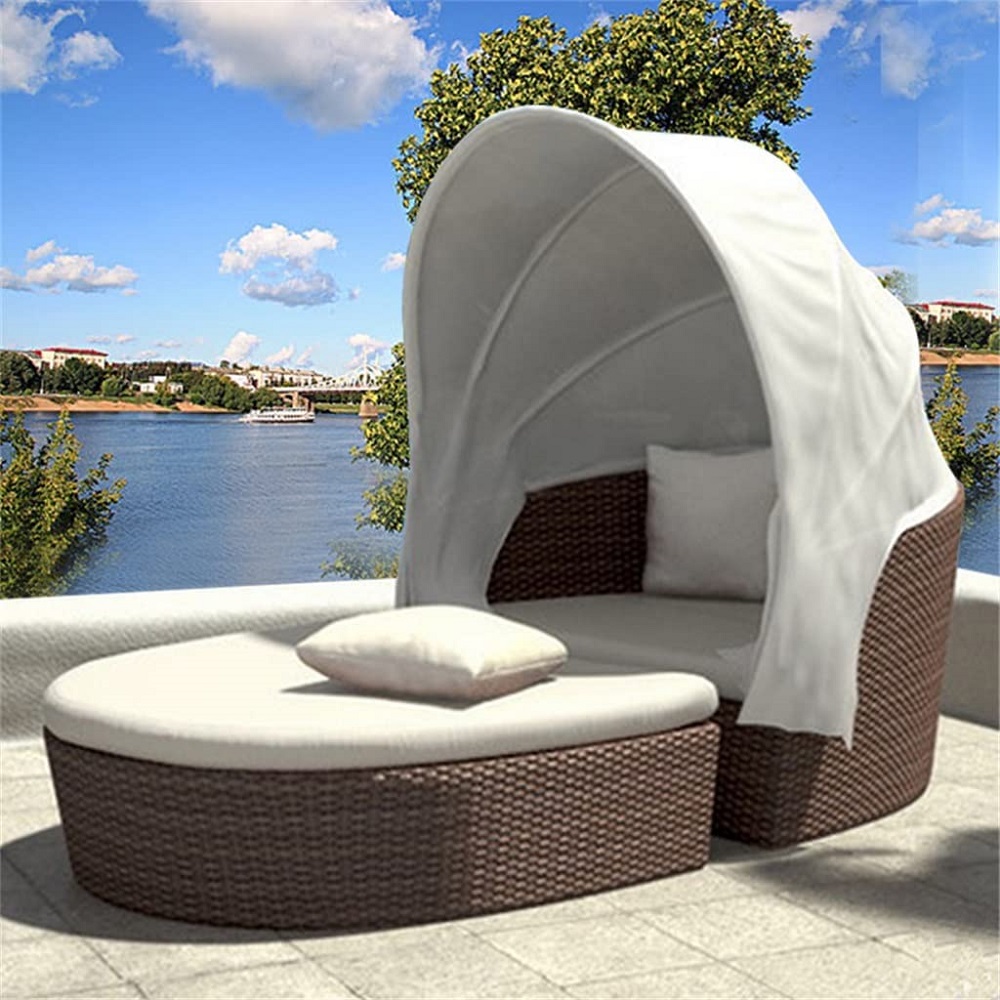 Outdoor Rattan Patio Lounger